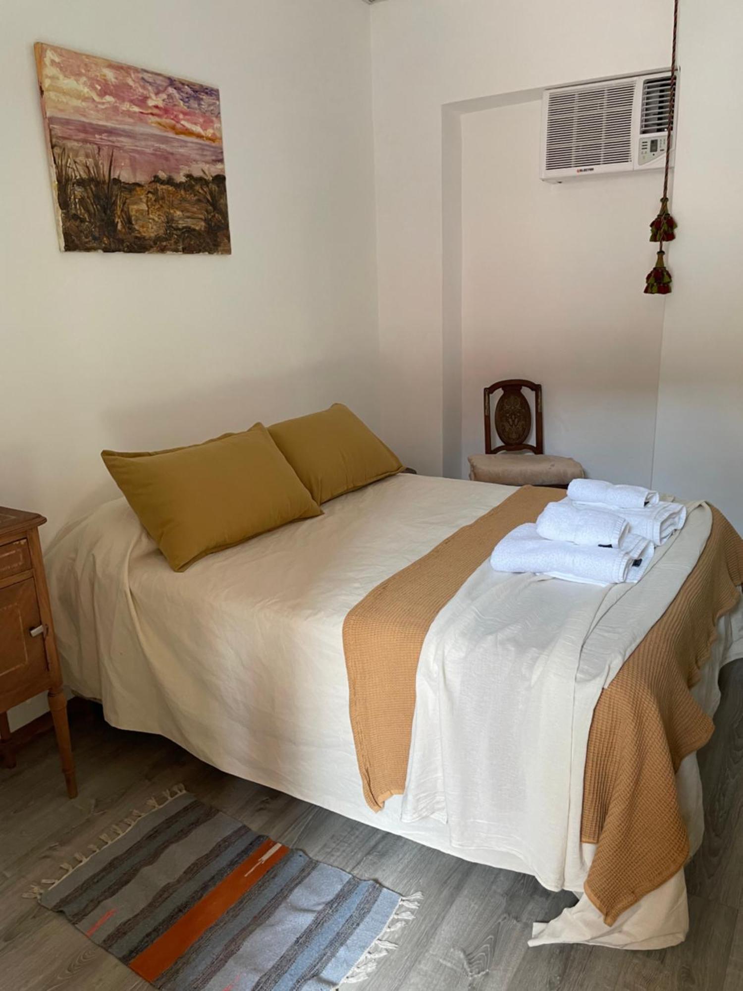 La Escondida, Casa De Huespedes Bed & Breakfast San Antonio de Areco Exterior photo